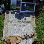 Resting_place_Philip_Lynott