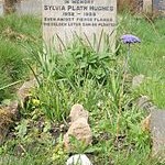 150px-Grave_of_Sylvia_Plath_-_geograph_org_uk_-_412470