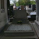 Gertrude_Stein's_gravestone